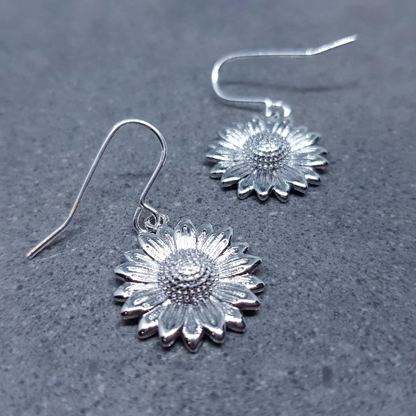 Silver Sunflower Necklace, Flower Jewelry, Minimalistic Jewelry, Quality Gifts