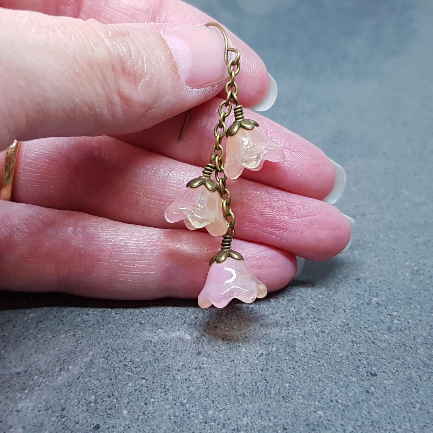 Flower Earrings, Hypoallergenic Ear Wires, Glass Jewelry, Pale Pink/Peach Earrings, Boho Jewelry, Simple Vintage Earrings