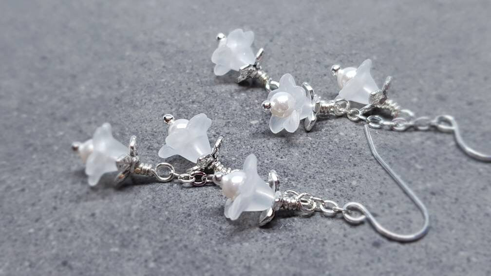 PRIMERO Crystals® Pearl White Snowdrop Earrings