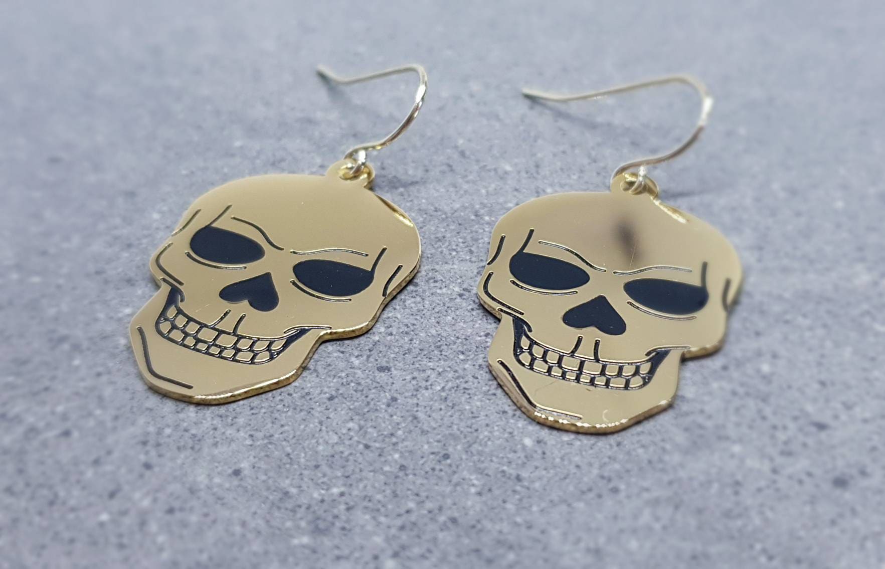 Skull Earrings, Hypoallergenic Ear Wires, Gold Stainless 14k gold plated Earrings, Gothic Earrings, Gothic Jewellery