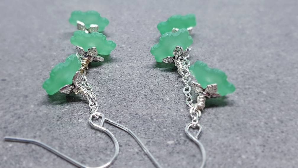 Flower Earrings, Hypoallergenic Ear Wires, Emerald Green Earrings, Boho Jewelry, Simple Vintage Earrings