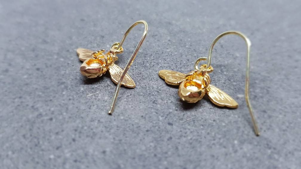 Bee Earrings, Hypoallergenic Ear Wires, Brass Bumble Bee, Nickel Free, Gold Earrings, Bee Lovers Earrings, Insect Earrings