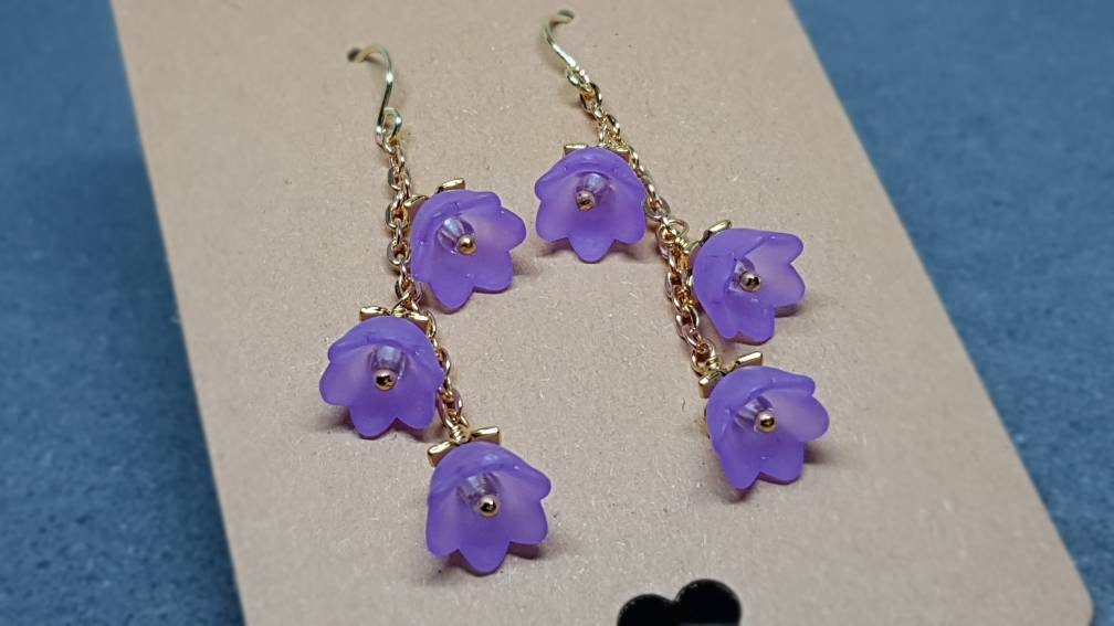 Flower Earrings, Hypoallergenic Ear Wires, Light Purple Earrings, Boho Jewelry, Simple Vintage Earrings