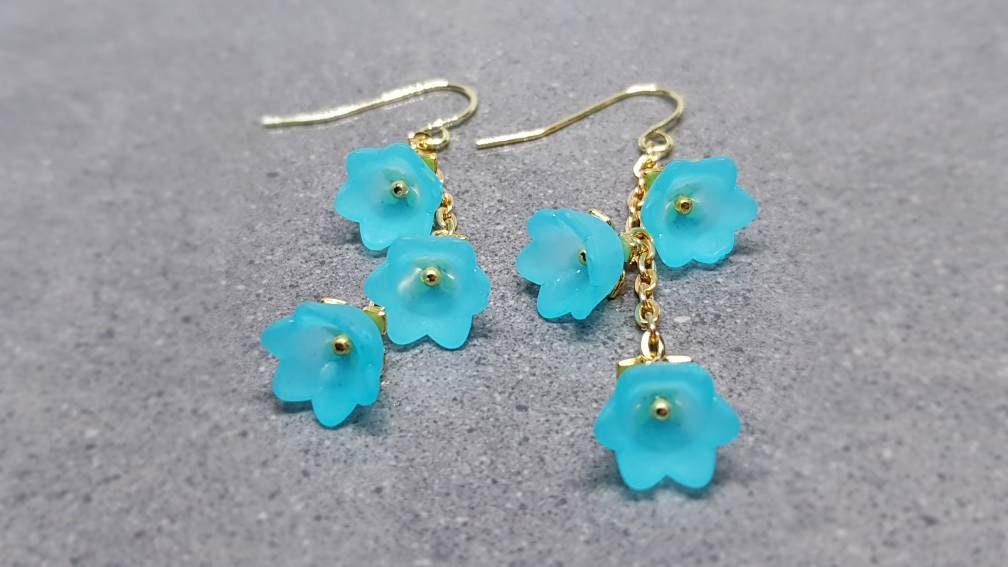 Flower Earrings, Hypoallergenic Ear Wires, Torquoise Earrings, Boho Jewelry, Simple Vintage Earrings