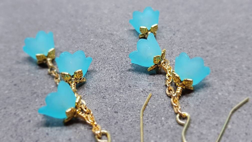 Flower Earrings, Hypoallergenic Ear Wires, Torquoise Earrings, Boho Jewelry, Simple Vintage Earrings