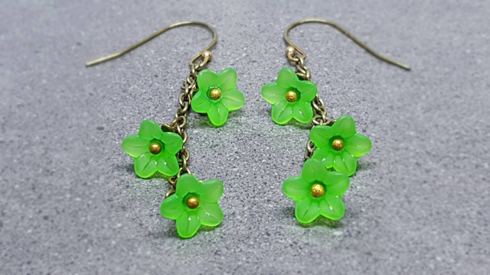 Flower Earrings, Hypoallergenic Ear Wires, Bright Green Earrings, Boho Jewelry, Simple Vintage Earrings