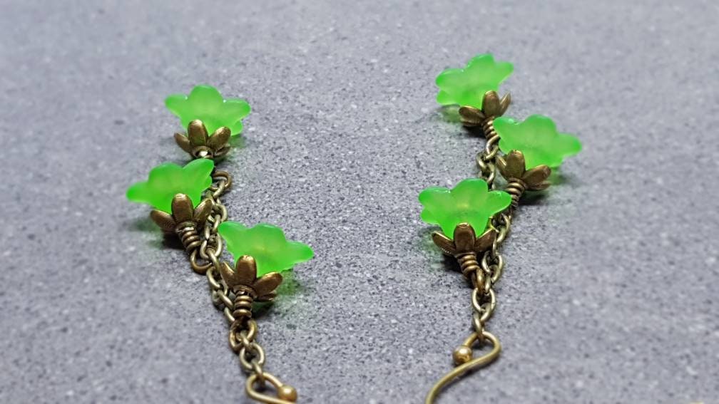 Flower Earrings, Hypoallergenic Ear Wires, Bright Green Earrings, Boho Jewelry, Simple Vintage Earrings