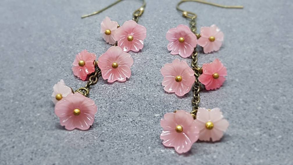 Flower Earrings, Hypoallergenic Ear Wires, Dusky Pink/Peach Earrings, Boho Jewelry, PRIMERO Crystals®, Handmade Item