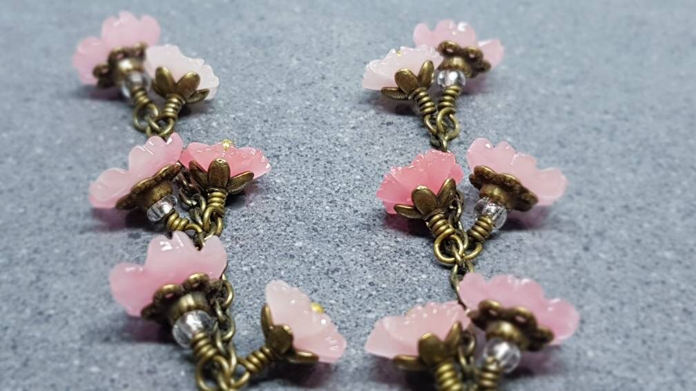 Flower Earrings, Hypoallergenic Ear Wires, Dusky Pink/Peach Earrings, Boho Jewelry, PRIMERO Crystals®, Handmade Item