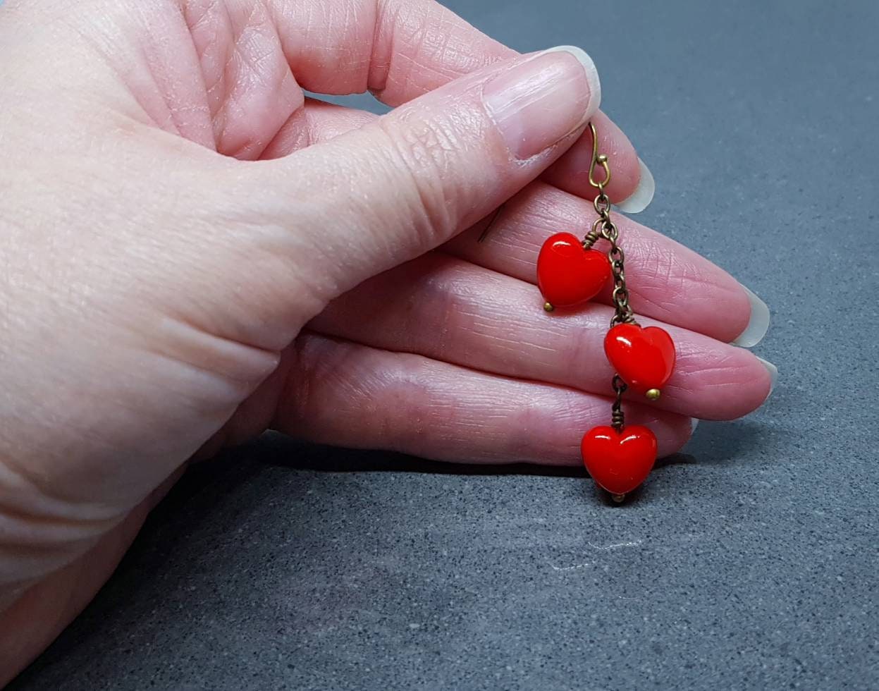 Red Heart Earrings, Hypoallergenic Ear Wires, Red Heart Earrings, Cascading Earrings, Vintage Style