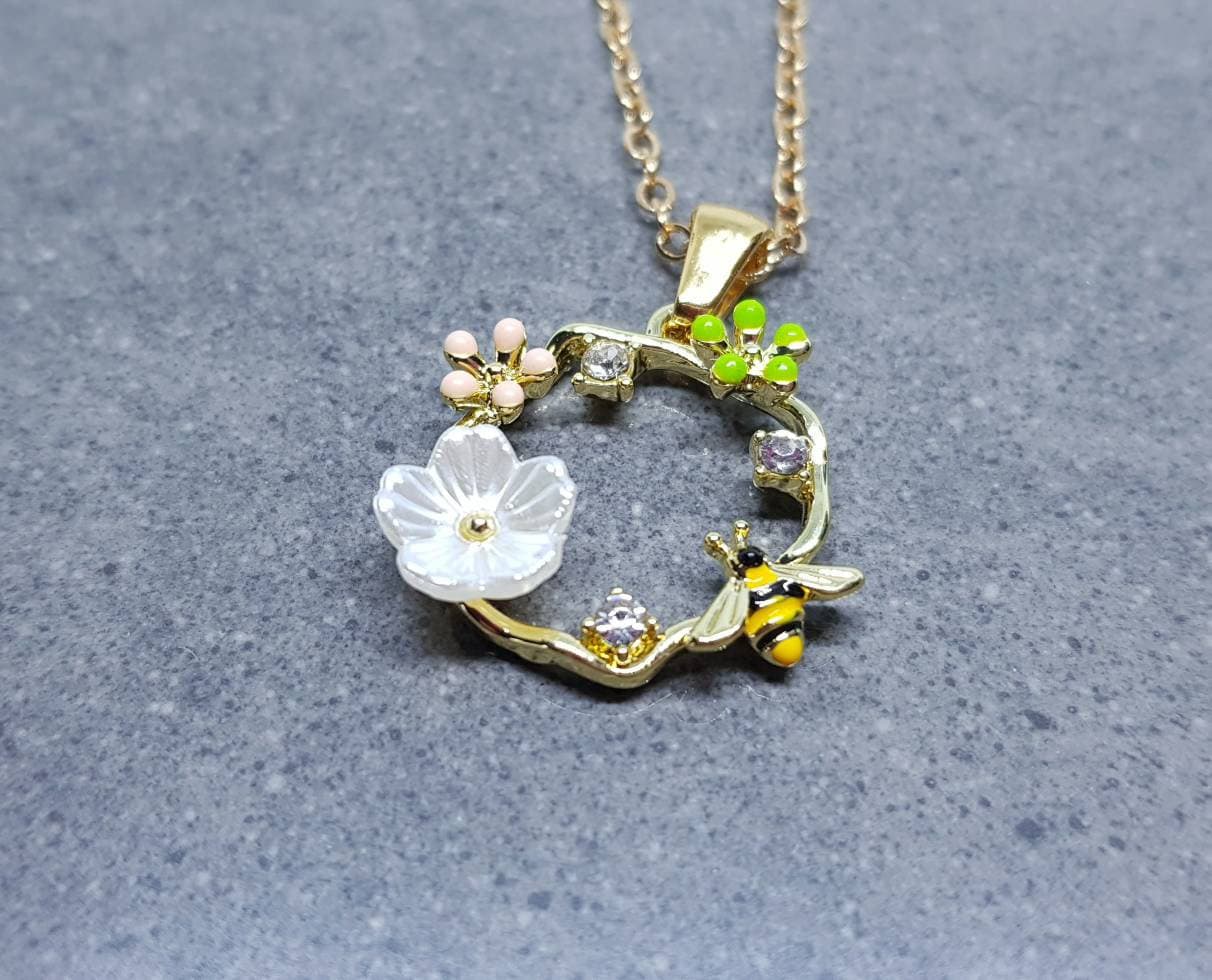 Bee Hoop Necklace, Choker, Bumble Bee Necklace, Gold Tone Necklace, Honey Bee, Flower Necklace