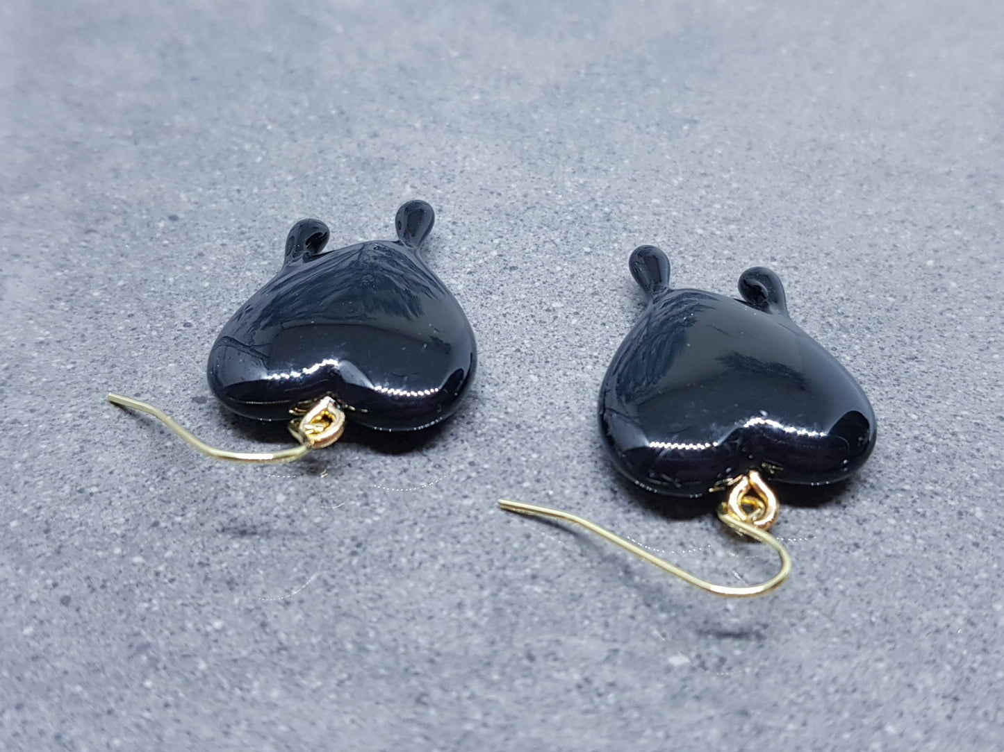 Black Heart Earrings, Hypoallergenic Ear Wires, Gothic Jewellery, Halloween Earrings, Dripping Heart