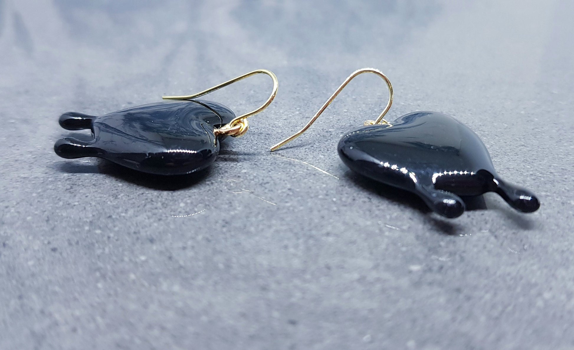 Black Heart Earrings, Hypoallergenic Ear Wires, Gothic Jewellery, Halloween Earrings, Dripping Heart