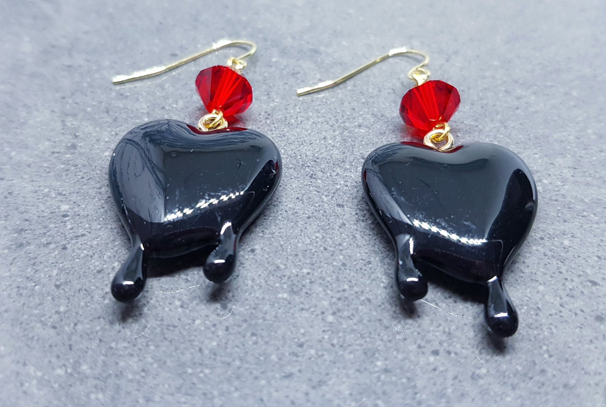 Black Heart Earrings, Red PRIMERO Crystals® Earrings, Hypoallergenic Ear Wires, Gothic Jewellery, Halloween Earrings, Dripping Heart