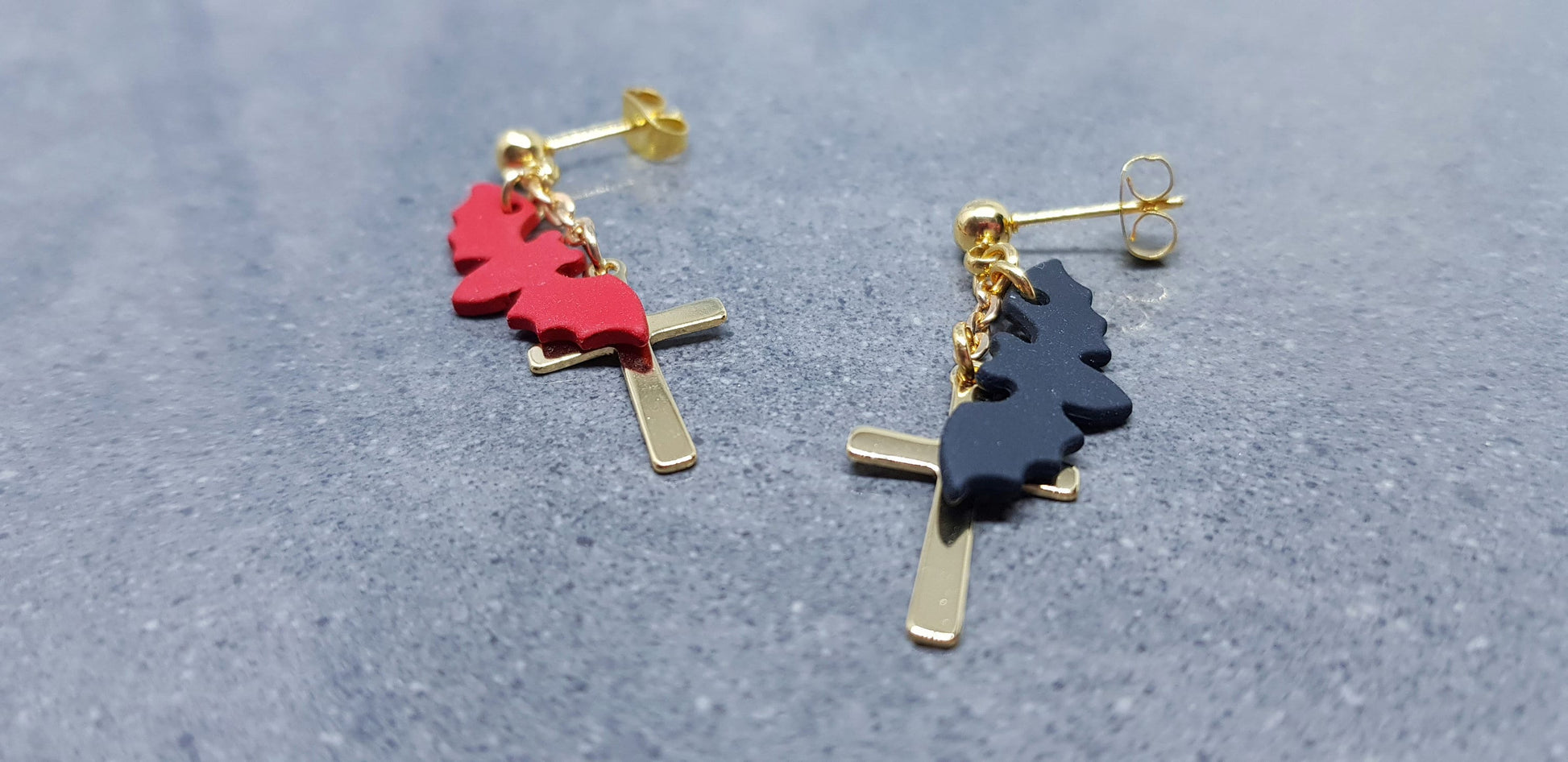 Gold Cross Earrings, Bat Earrings, Surgical Steel Studs, Stainless Steel, Cross Earrings, Cross Jewelry, Gothic Jewelry, Halloween Jewelry