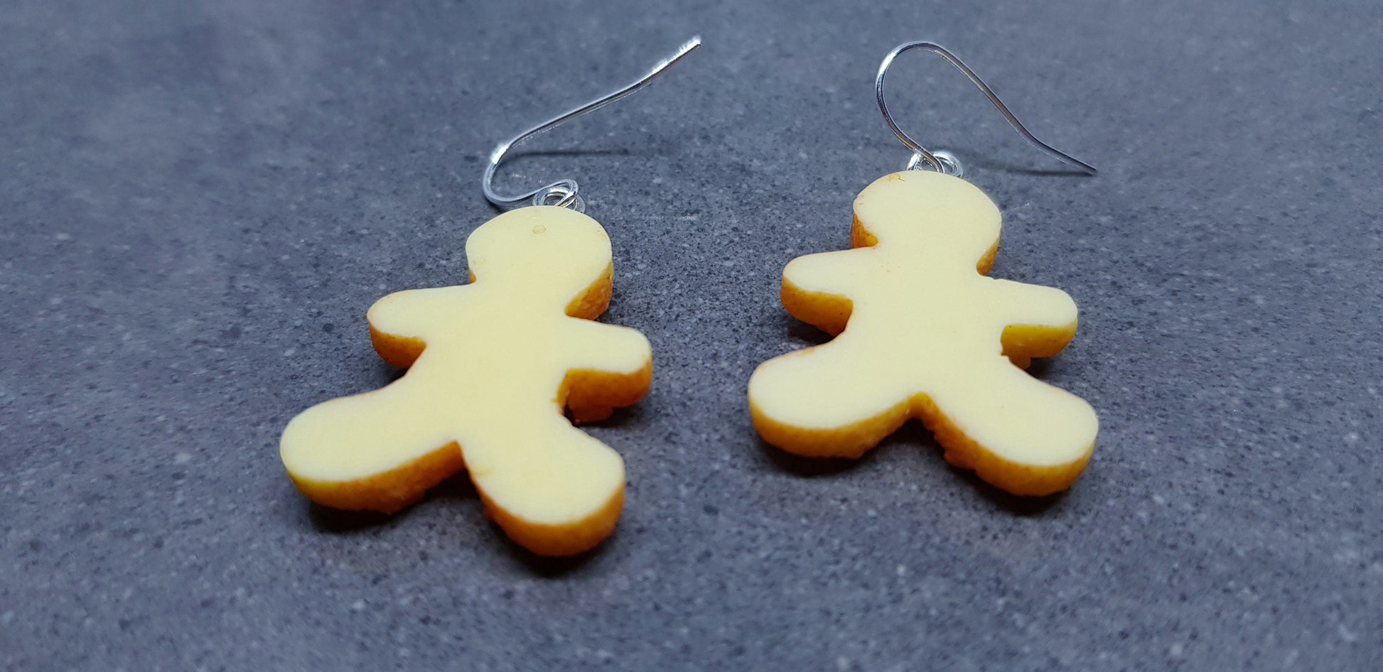 Gingerbread Men Earrings, Hypoallergenic Ear Wires, Christmas Earrings, Festive Earrings