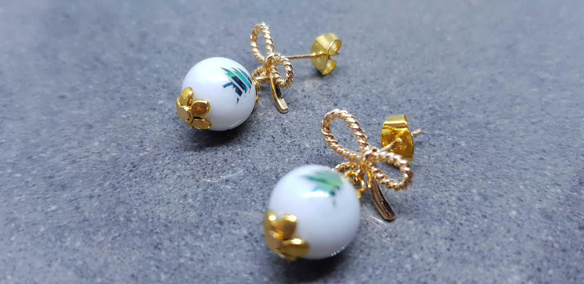 Glass Christmas Tree Earrings, Glass Pearl Earrings, Brass bow studs, White Bead Jewellery, Vintage Style Earrings