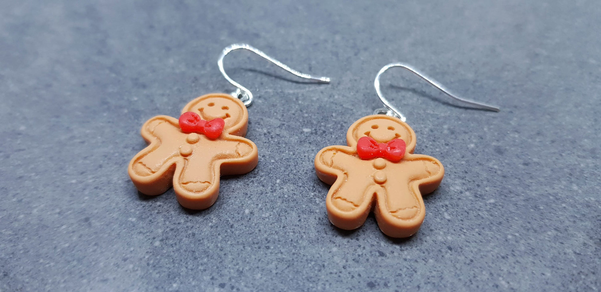 Gingerbread Men Earrings, Hypoallergenic Ear Wires, Christmas Earrings, Festive Earrings
