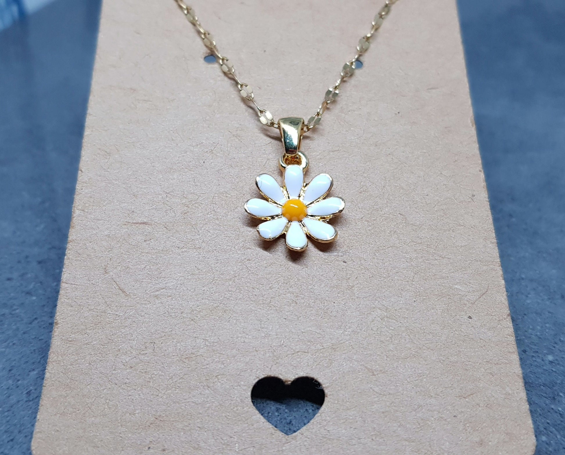 Gold Daisy Necklace, Minamalistic Necklace, Retro Necklace, Daisy Choker, Light Gold Plated