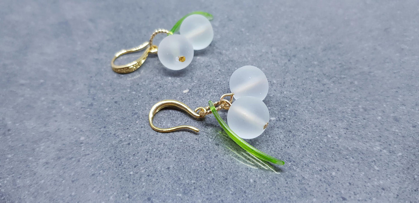 Glass Mistletoe Earrings, Berry Earrings, Hypoallergenic Ear Wires, Glass Jewelry, Autumn Earrings, Christmas Jewelry