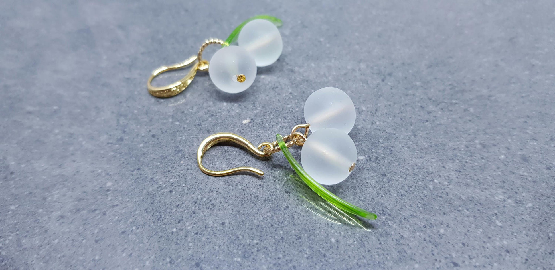 Glass Mistletoe Earrings, Berry Earrings, Hypoallergenic Ear Wires, Glass Jewelry, Autumn Earrings, Christmas Jewelry