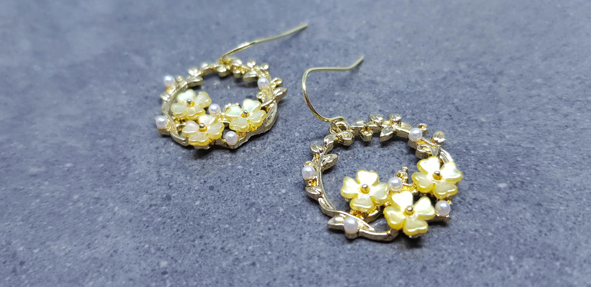 Flower Earrings, Hypoallergenic Ear Wires, Olive Branch Wreath Earrings, Gold Tone Earrings, Pearl Earrings