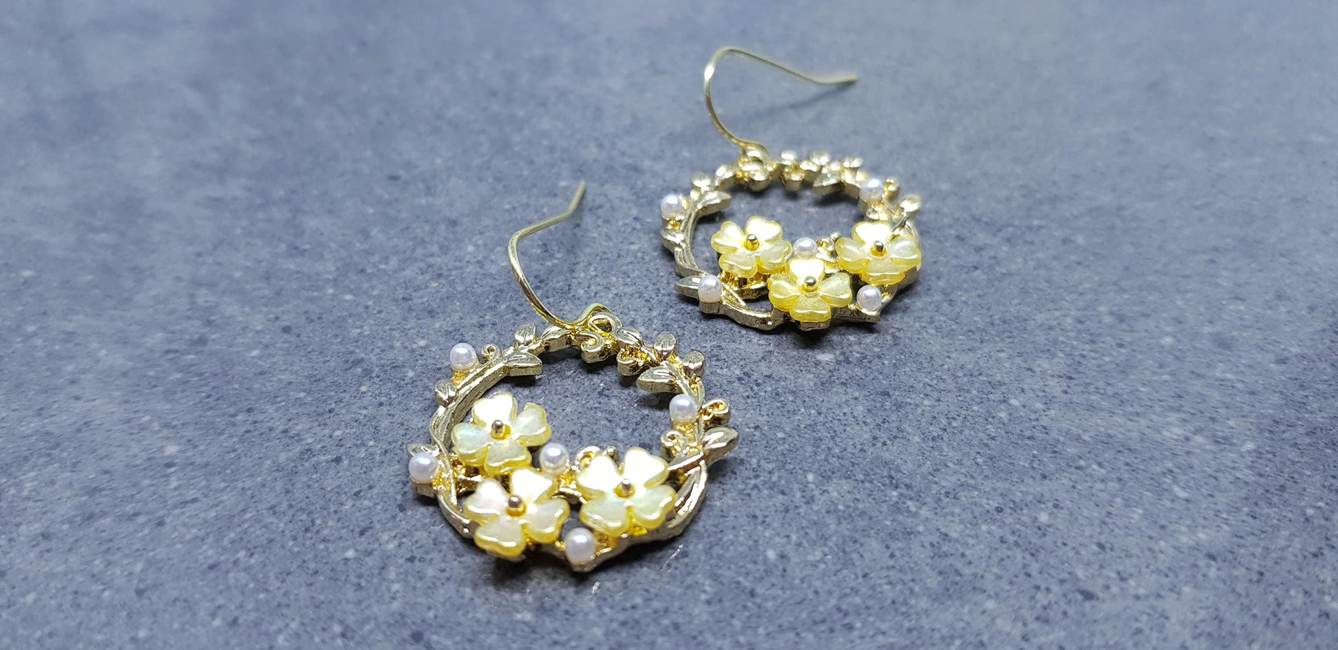 Flower Earrings, Hypoallergenic Ear Wires, Olive Branch Wreath Earrings, Gold Tone Earrings, Pearl Earrings