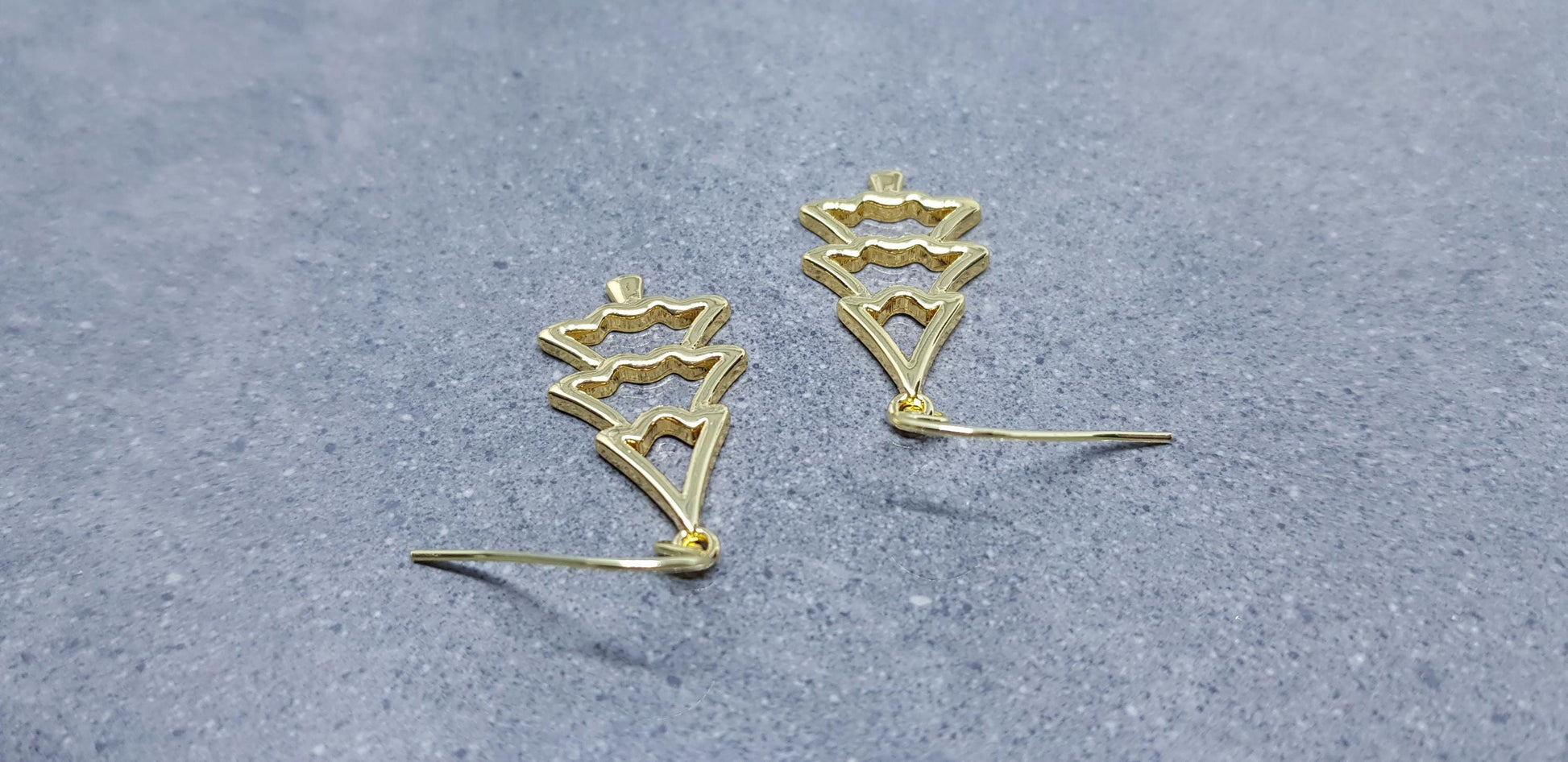 Christmas Tree Earrings, Hypoallergenic Ear Wires, Brass Real 18K Gold Plated, Christmas Earrings, Festive Earrings, Gold Christmas Tree