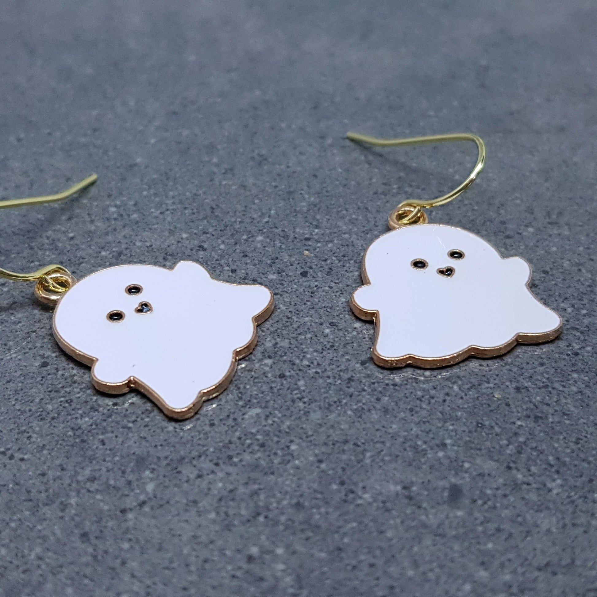 Ghost Earrings, Hypoallergenic Ear Wires, Autumn Fall Earrings, Halloween Earrings, Halloween Party, Hallows Eve, Sheet Ghost, Cute Ghost