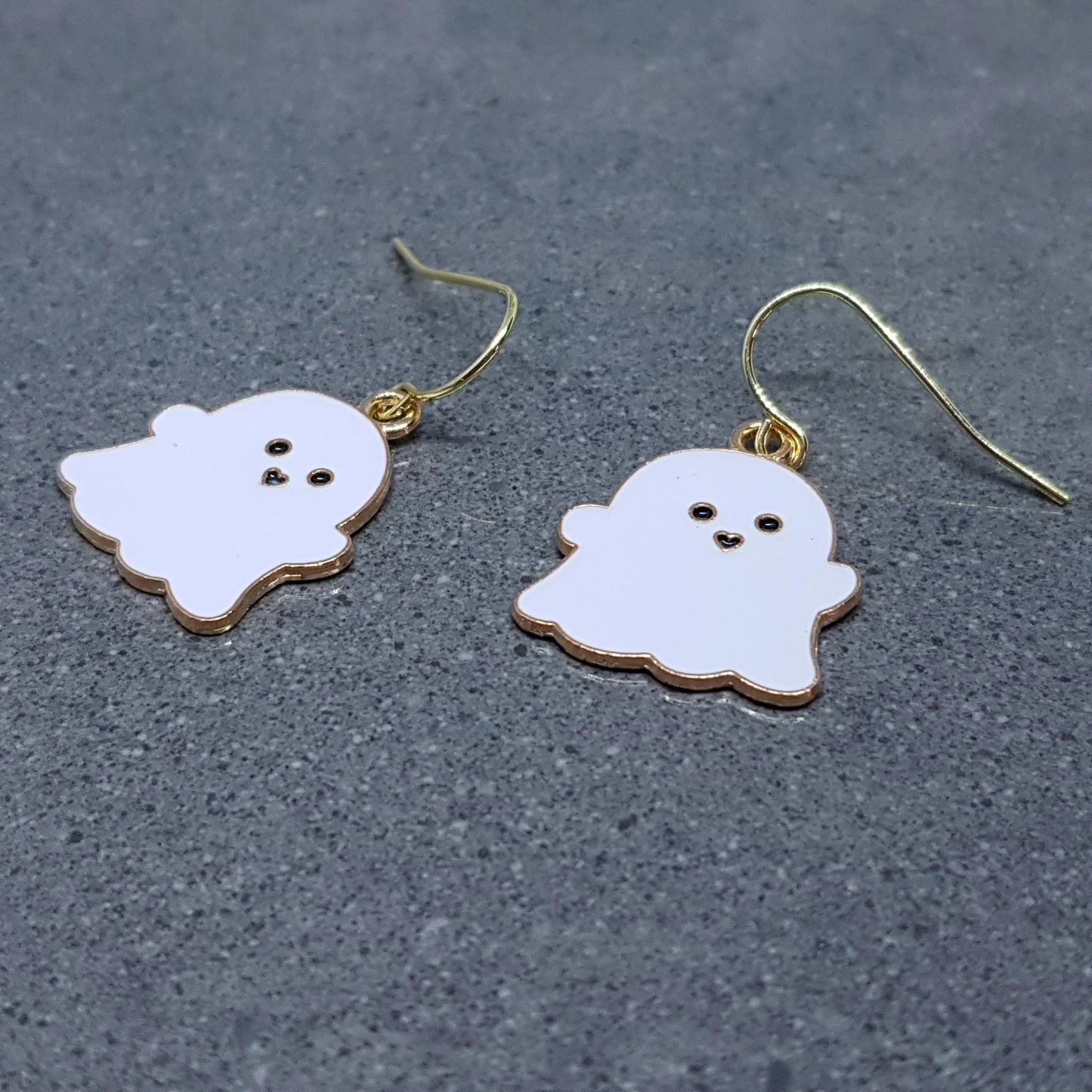 Ghost Earrings, Hypoallergenic Ear Wires, Autumn Fall Earrings, Halloween Earrings, Halloween Party, Hallows Eve, Sheet Ghost, Cute Ghost