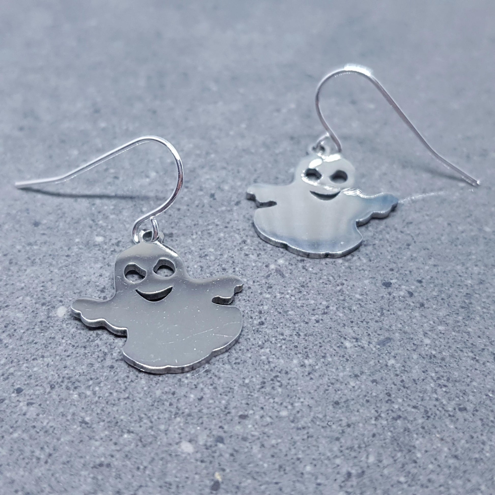 Ghost Earrings, Choice of Ear Wires, Autumn Fall Earrings, Halloween Earrings, Halloween Party, Hallows Eve, Sheet Ghost, Stainless Steel