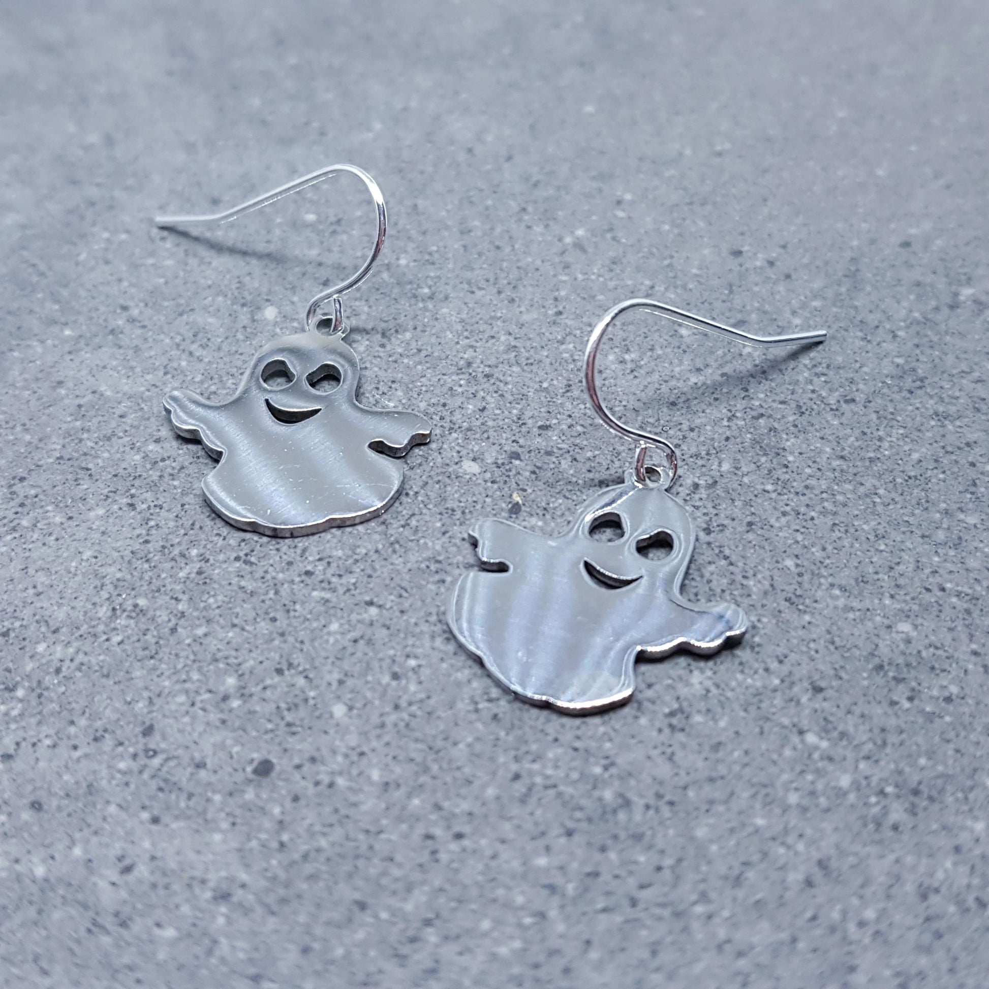 Ghost Earrings, Choice of Ear Wires, Autumn Fall Earrings, Halloween Earrings, Halloween Party, Hallows Eve, Sheet Ghost, Stainless Steel