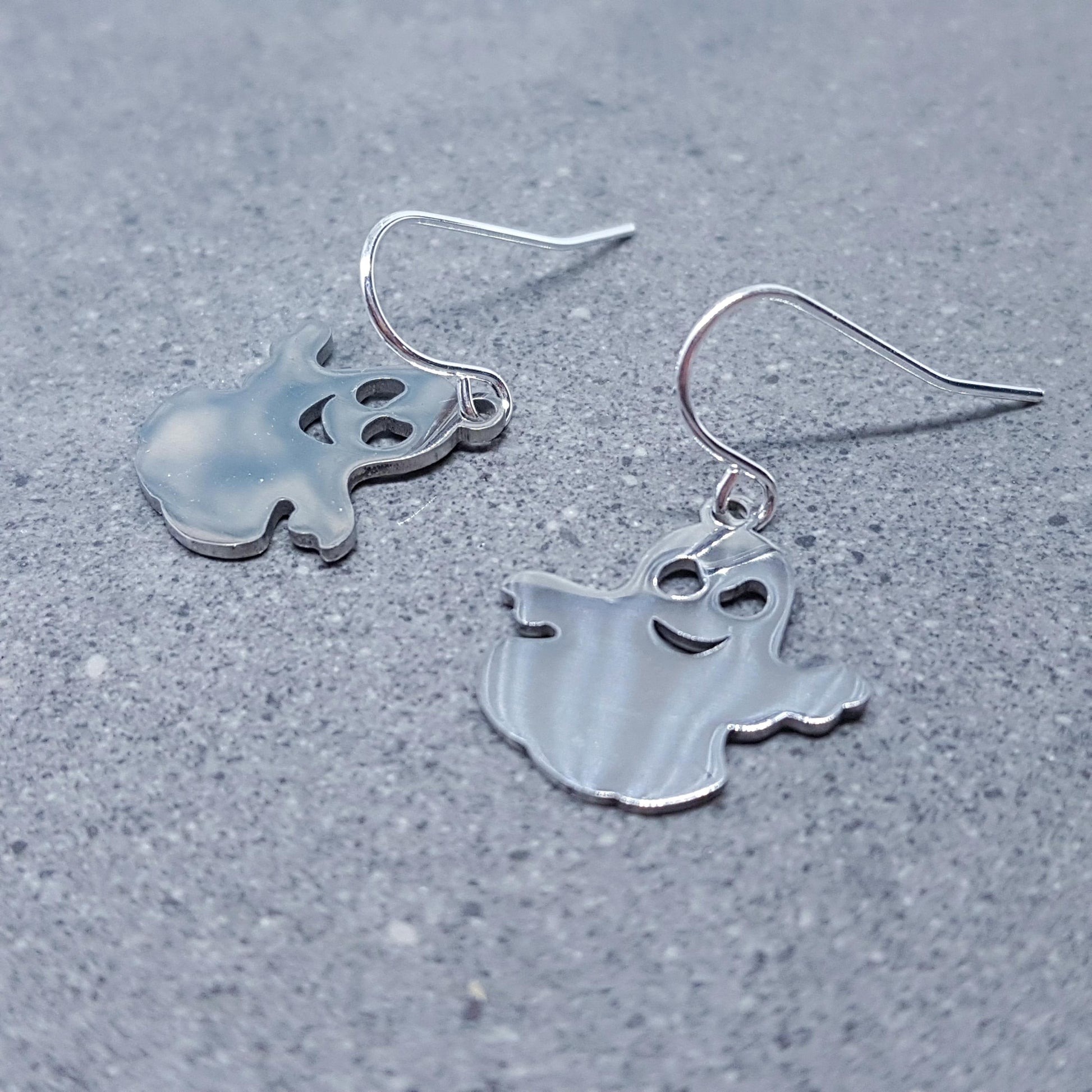 Ghost Earrings, Choice of Ear Wires, Autumn Fall Earrings, Halloween Earrings, Halloween Party, Hallows Eve, Sheet Ghost, Stainless Steel