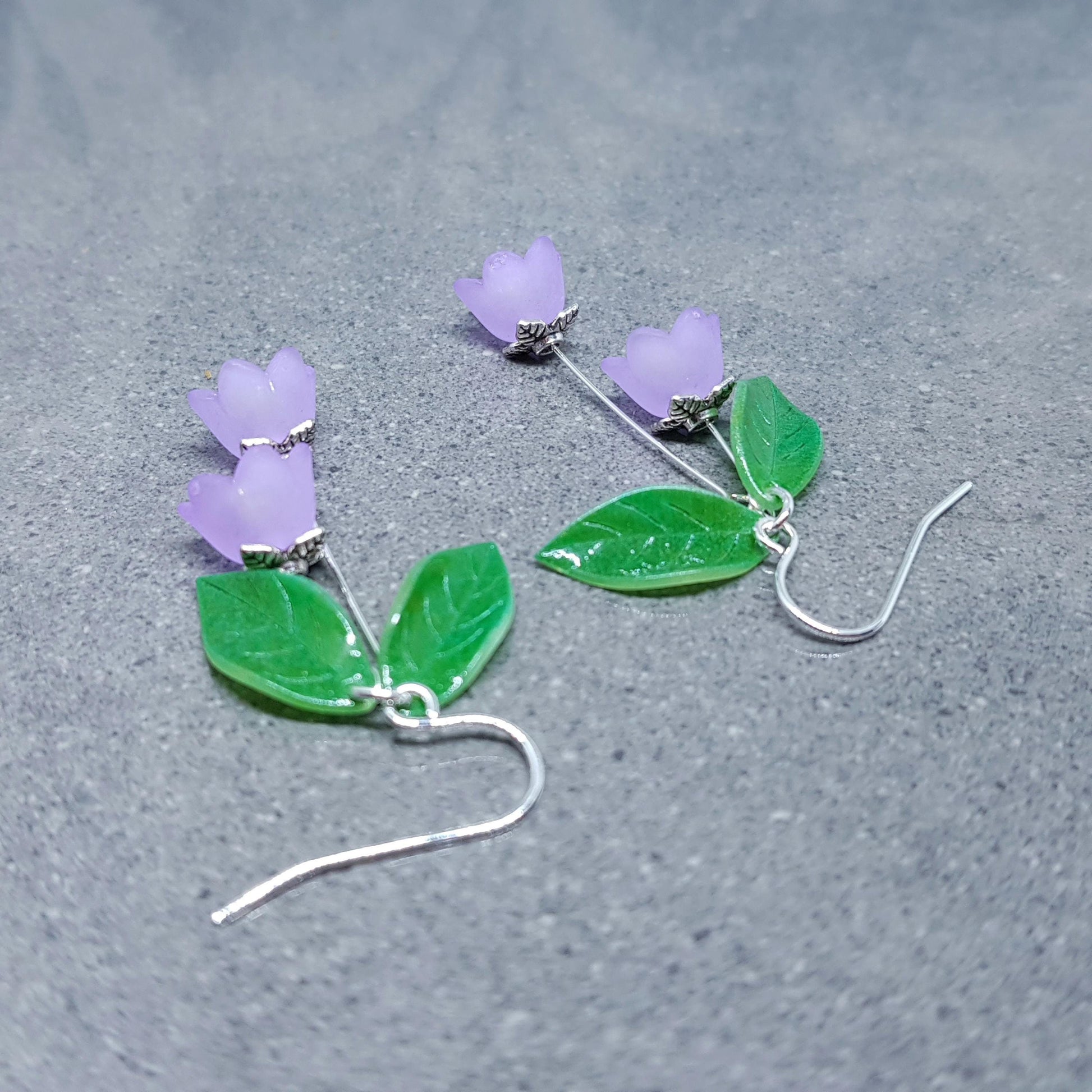 Flower Earrings, Hypoallergenic Ear Wires, Light Purple Earrings, Boho Jewelry, Simple Vintage Earrings