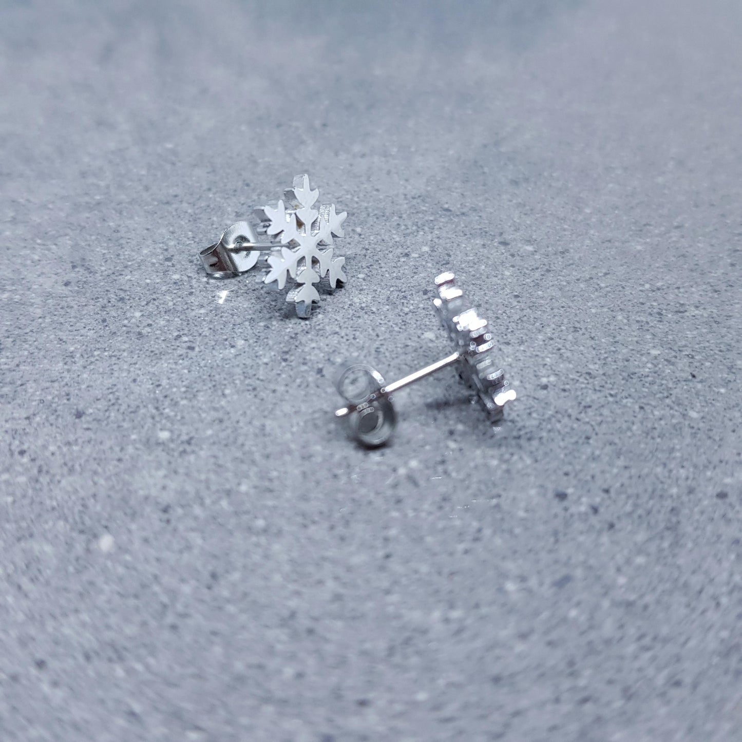 Snowflake Earrings, Stainless Steel Ear Studs, Hypoallergenic Earrings, Silver Snowflake Earrings, Christmas Earrings, Festive Earrings