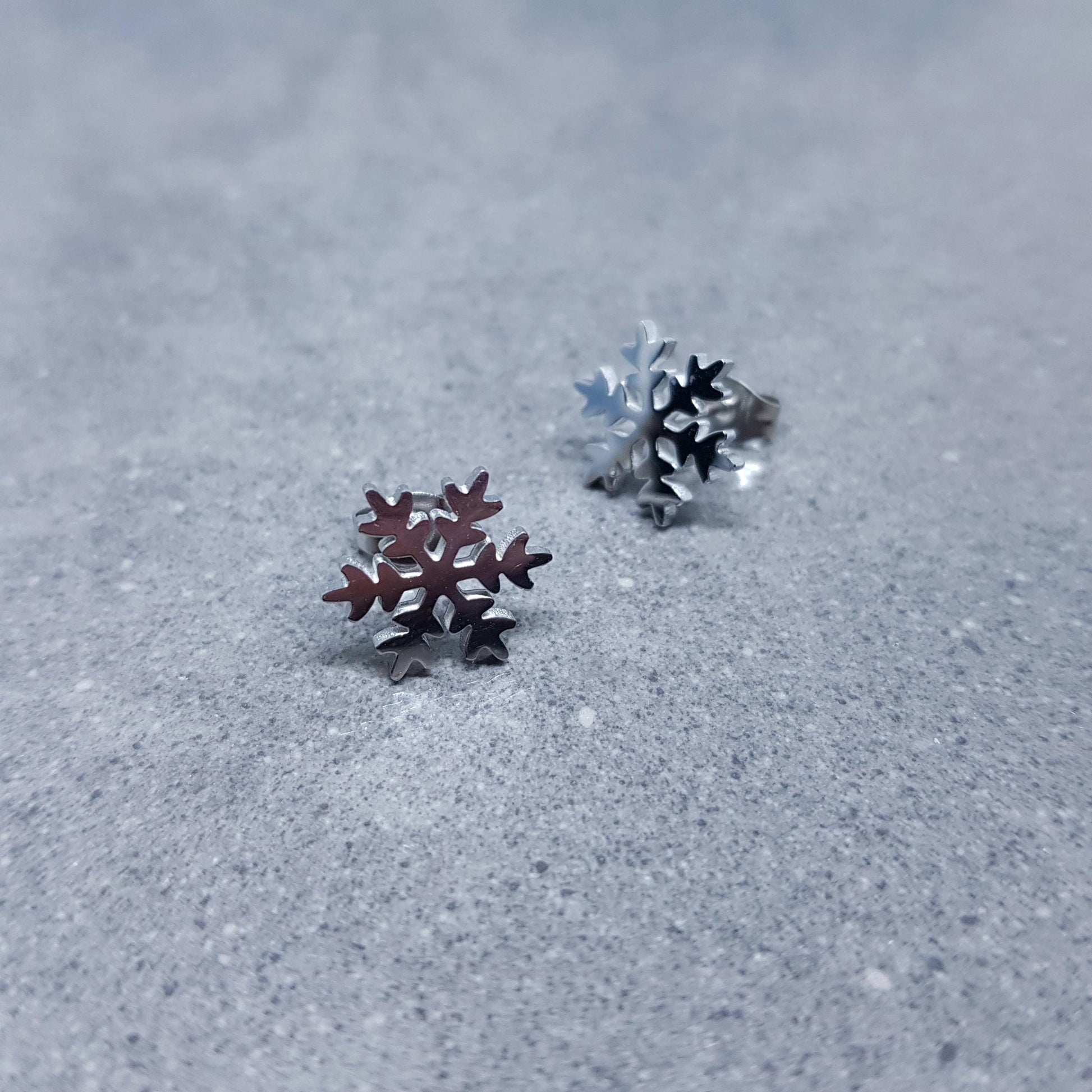 Snowflake Earrings, Stainless Steel Ear Studs, Hypoallergenic Earrings, Silver Snowflake Earrings, Christmas Earrings, Festive Earrings