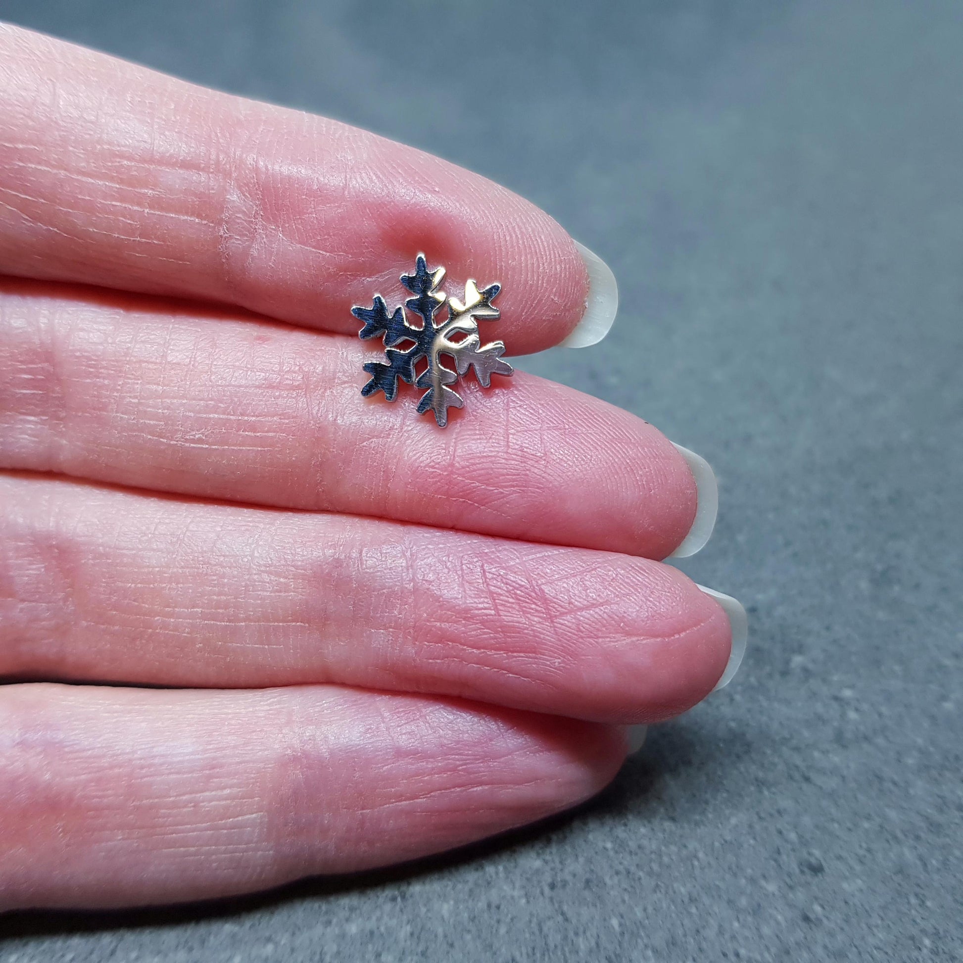 Snowflake Earrings, Stainless Steel Ear Studs, Hypoallergenic Earrings, Silver Snowflake Earrings, Christmas Earrings, Festive Earrings