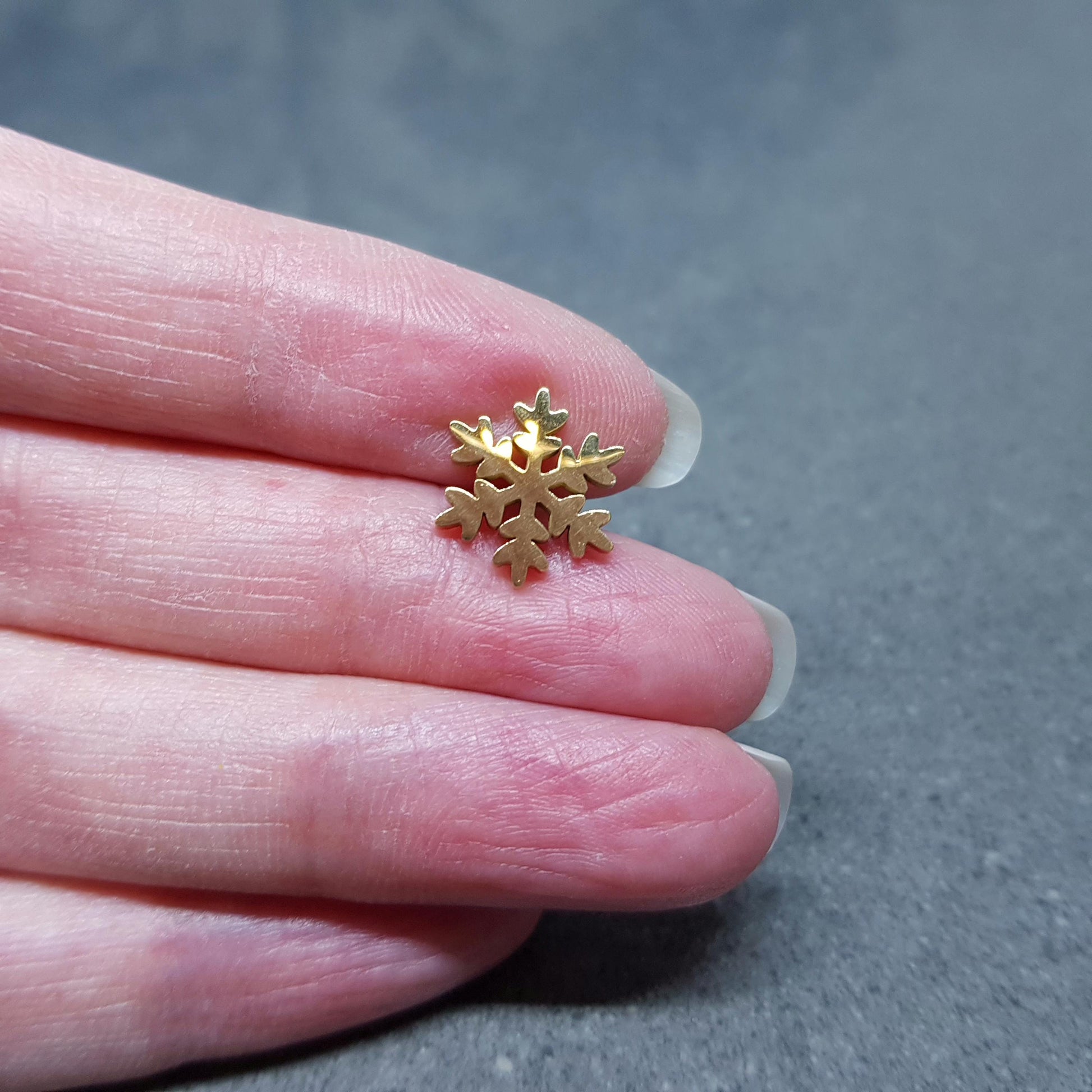 Snowflake Earrings, Stainless Steel Ear Studs, Hypoallergenic Earrings, Gold Snowflake Earrings, Christmas Earrings, Festive Earrings