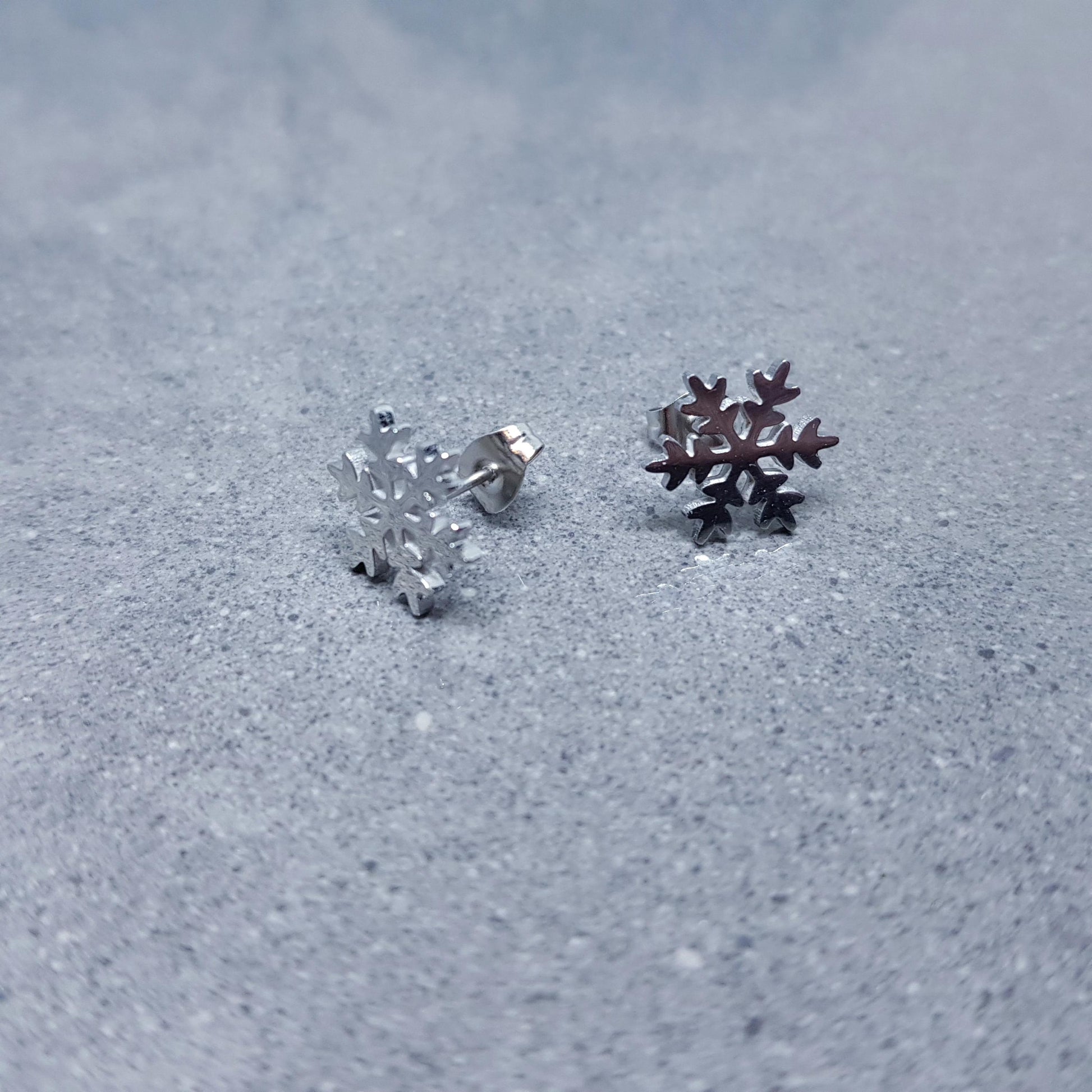 Snowflake Earrings, Stainless Steel Ear Studs, Hypoallergenic Earrings, Silver Snowflake Earrings, Christmas Earrings, Festive Earrings