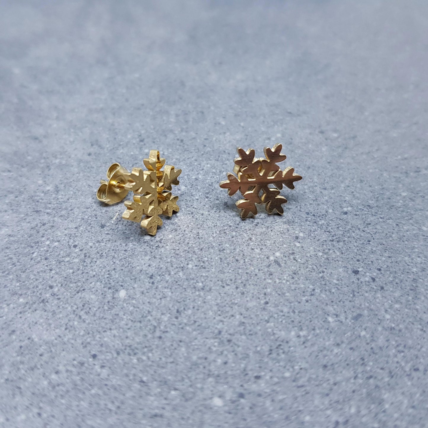 Snowflake Earrings, Stainless Steel Ear Studs, Hypoallergenic Earrings, Gold Snowflake Earrings, Christmas Earrings, Festive Earrings