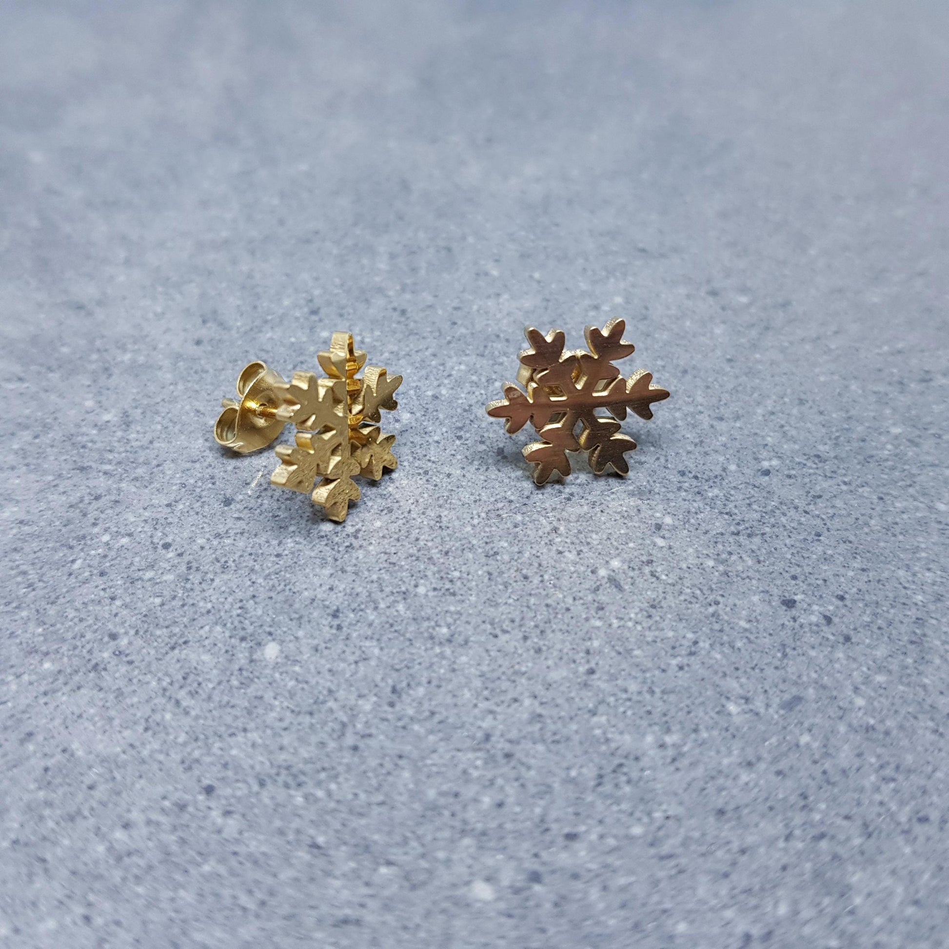 Snowflake Earrings, Stainless Steel Ear Studs, Hypoallergenic Earrings, Gold Snowflake Earrings, Christmas Earrings, Festive Earrings