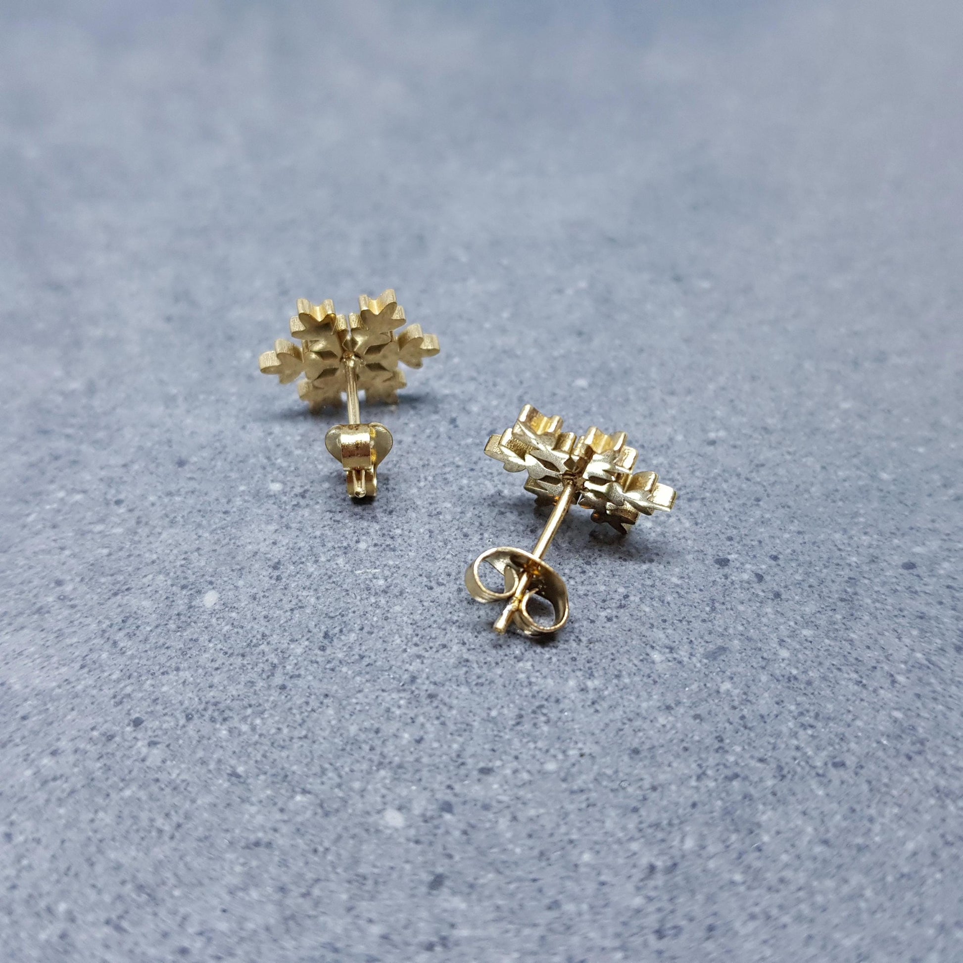 Snowflake Earrings, Stainless Steel Ear Studs, Hypoallergenic Earrings, Gold Snowflake Earrings, Christmas Earrings, Festive Earrings