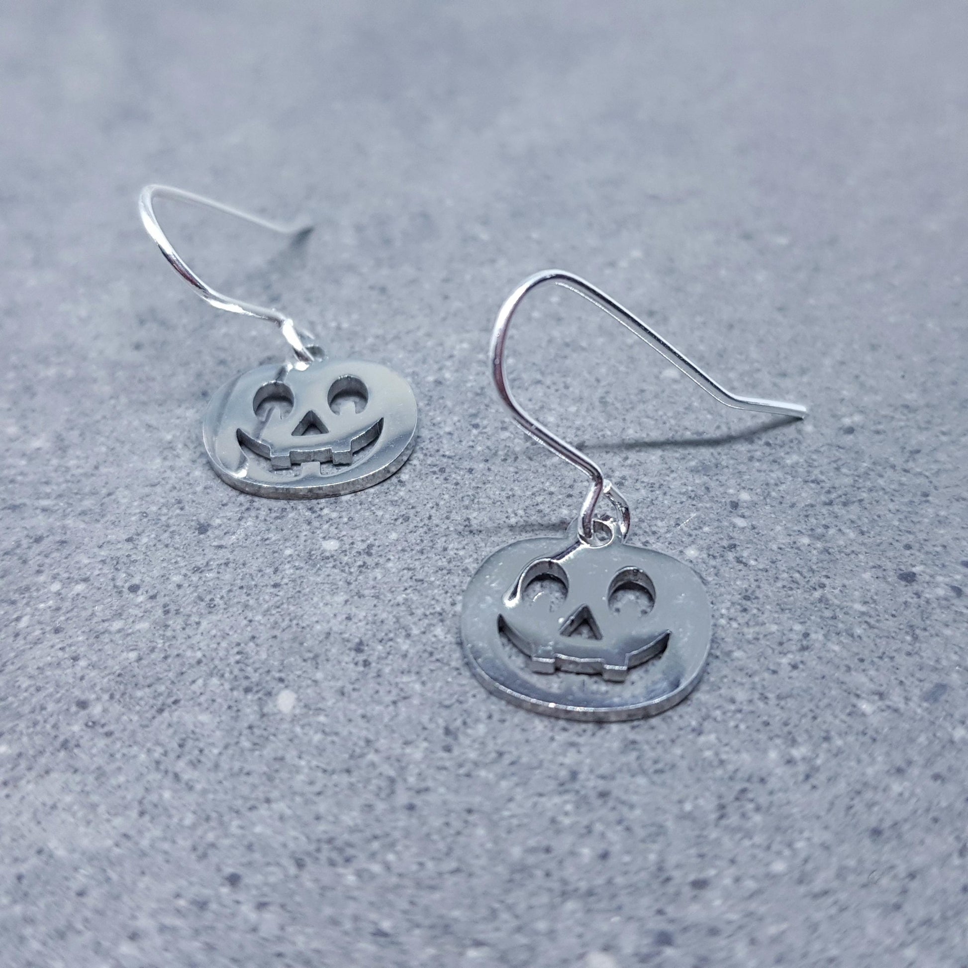 Pumpkin Earrings, Hypoallergenic Ear Wires, Jack O'lantern Earrings, Scary Pumpkin Jewelry, Autumn Earrings, Fall Halloween, Stainless Steel