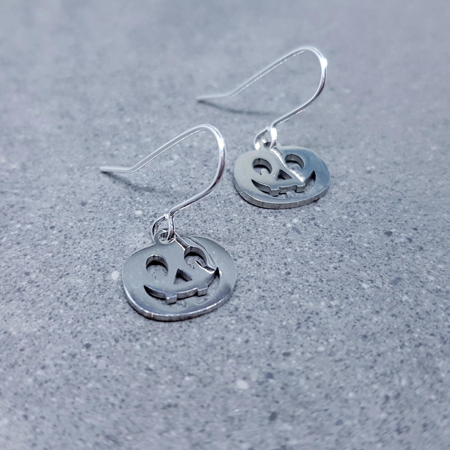 Pumpkin Earrings, Hypoallergenic Ear Wires, Jack O'lantern Earrings, Scary Pumpkin Jewelry, Autumn Earrings, Fall Halloween, Stainless Steel