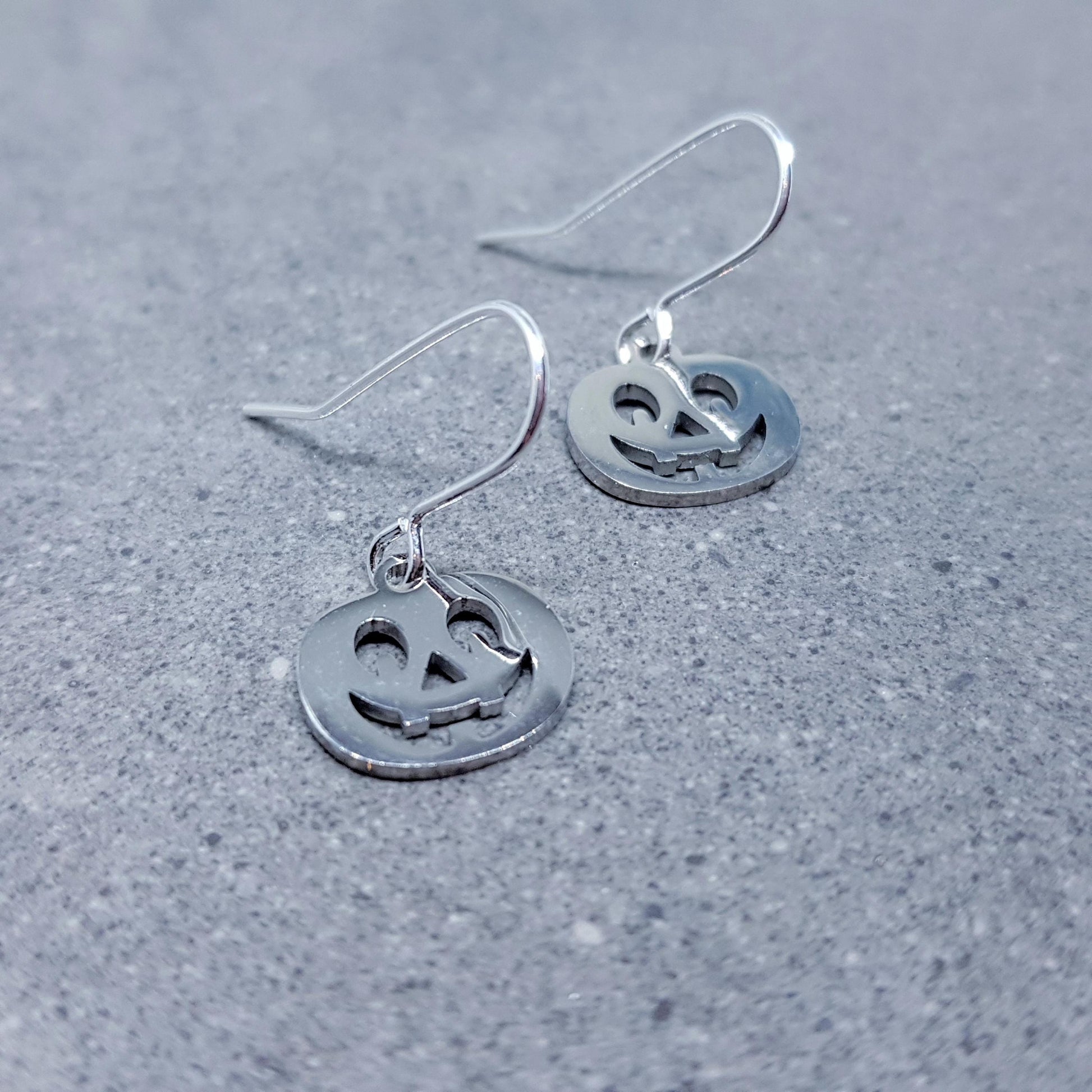 Pumpkin Earrings, Hypoallergenic Ear Wires, Jack O'lantern Earrings, Scary Pumpkin Jewelry, Autumn Earrings, Fall Halloween, Stainless Steel