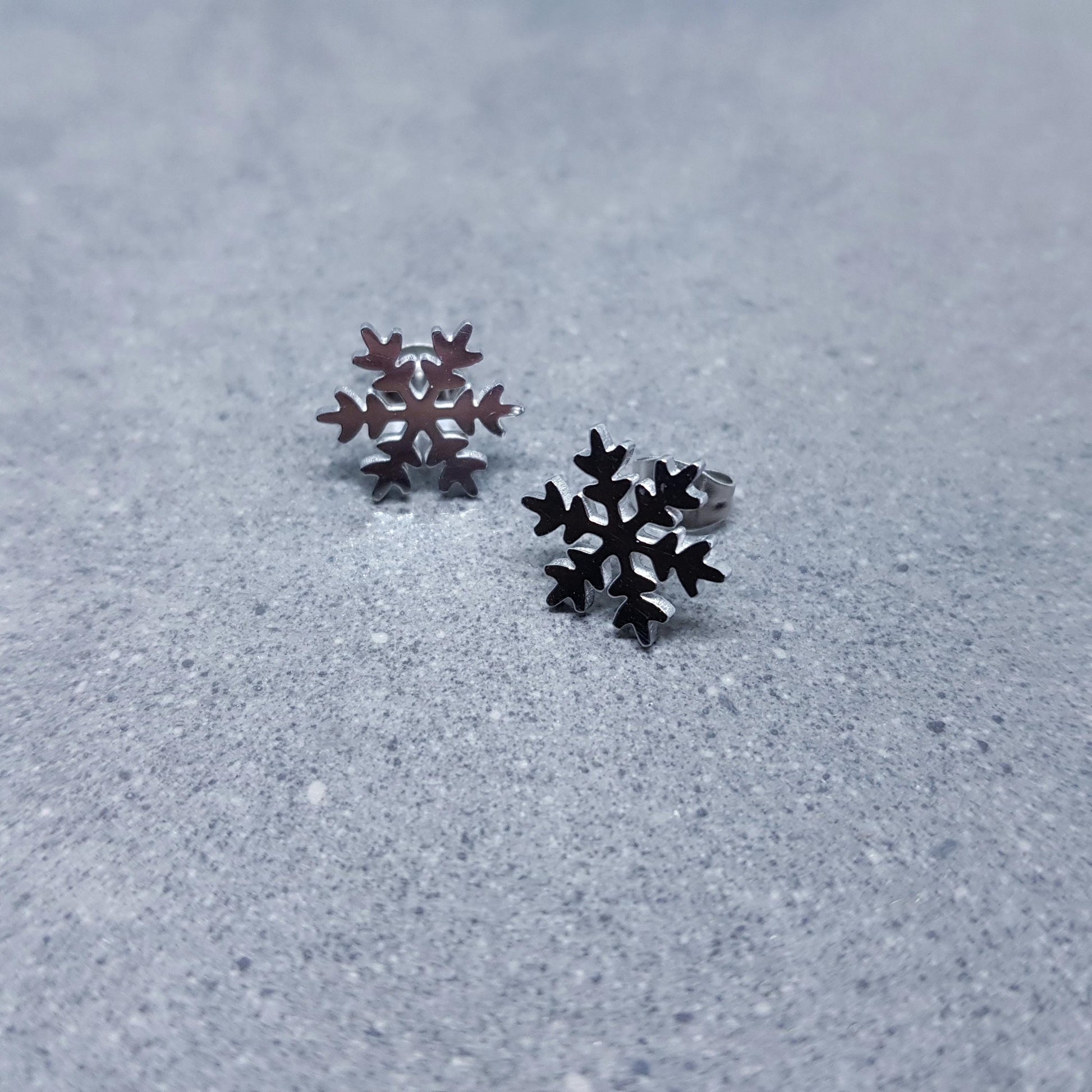 Snowflake Earrings, Stainless Steel Ear Studs, Hypoallergenic Earrings, Silver Snowflake Earrings, Christmas Earrings, Festive Earrings
