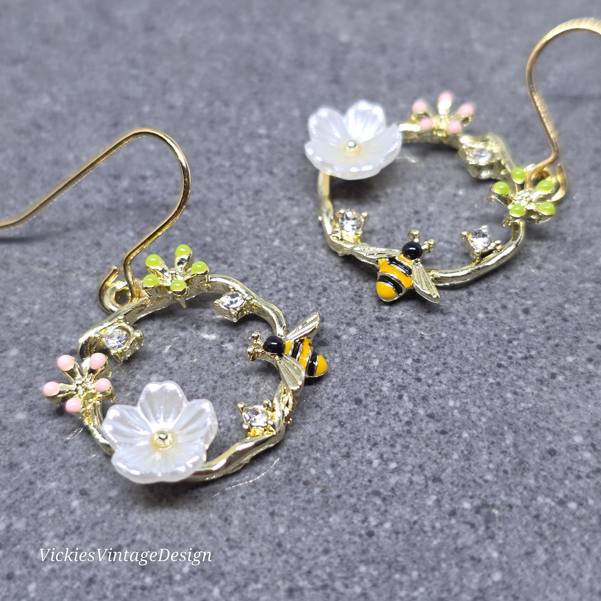 Bee Earrings, Hypoallergenic Ear Wires, Bumble Bee Earrings, Gold Tone Earrings, Bee Lovers Earrings, Flower Earrings