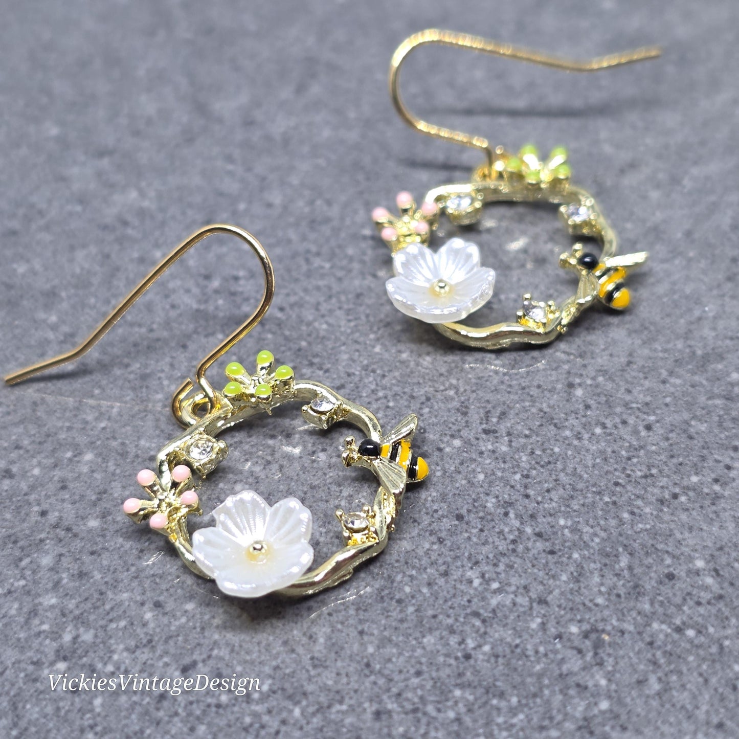 Bee Earrings, Hypoallergenic Ear Wires, Bumble Bee Earrings, Gold Tone Earrings, Bee Lovers Earrings, Flower Earrings