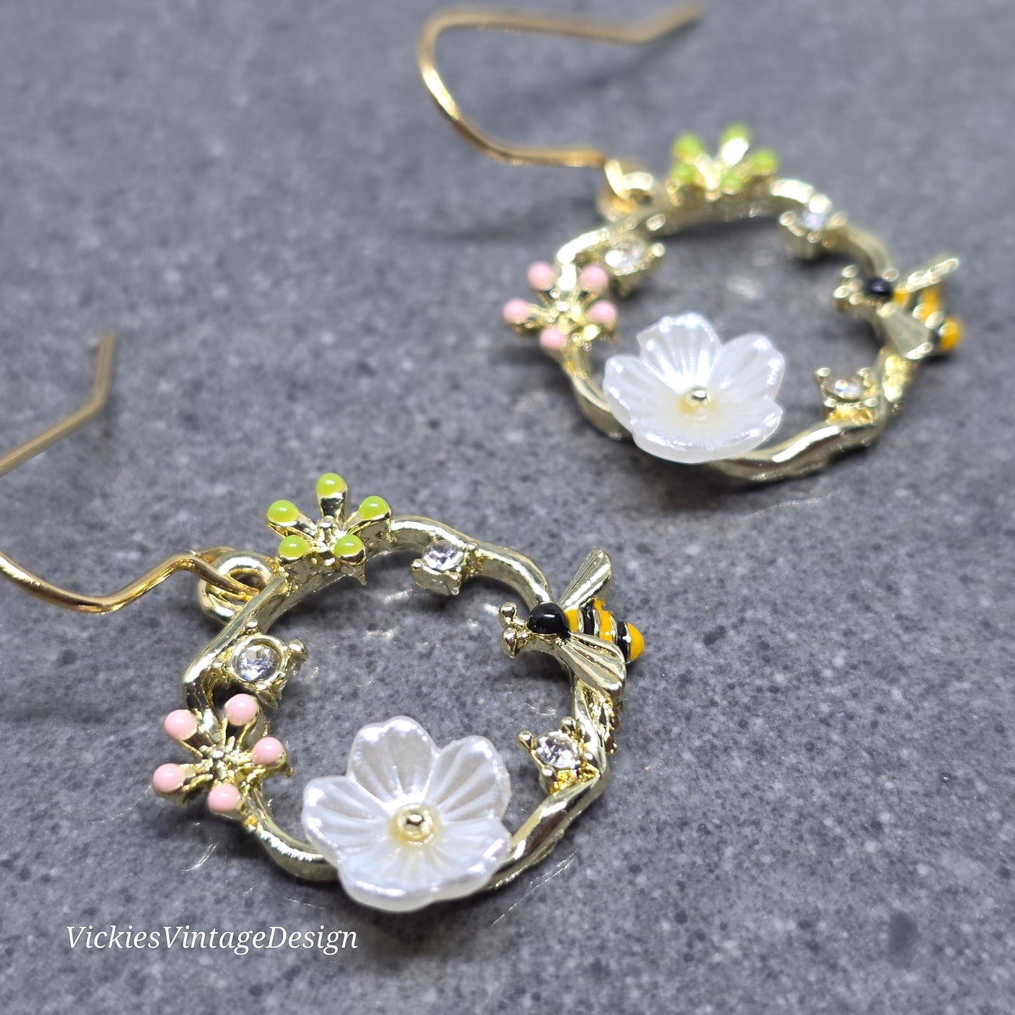 Bee Earrings, Hypoallergenic Ear Wires, Bumble Bee Earrings, Gold Tone Earrings, Bee Lovers Earrings, Flower Earrings