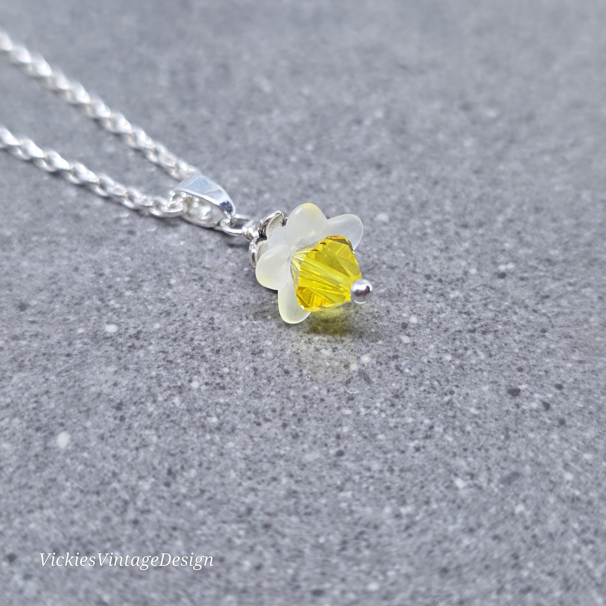 Family Birthstone Flower Necklace with a Choice of Chains, Personalised Jewelry, Special Occasion, Multi Birth Month, PRIMERO Crystals®